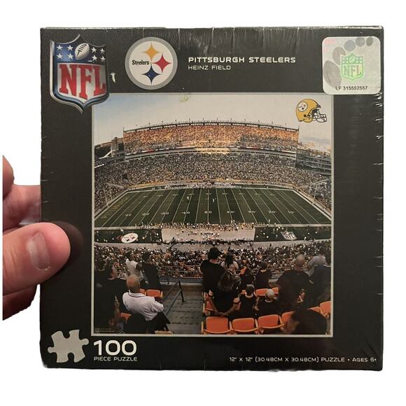 NFL Pittsburgh Steelers Team 100 Piece Heinz Field Stadium Puzzle Football -NEW! - Picture 1 of 1